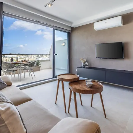 New Modern Penthouse With Sunny Terrace Διαμέρισμα *