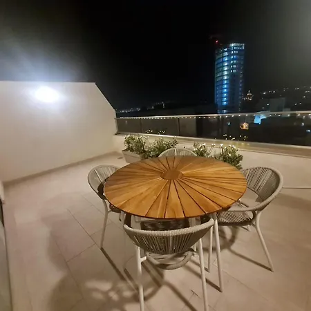 New Modern Penthouse With Sunny Terrace Appartamento Gzira